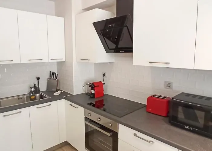 Chrysalis 1 Kos-stad